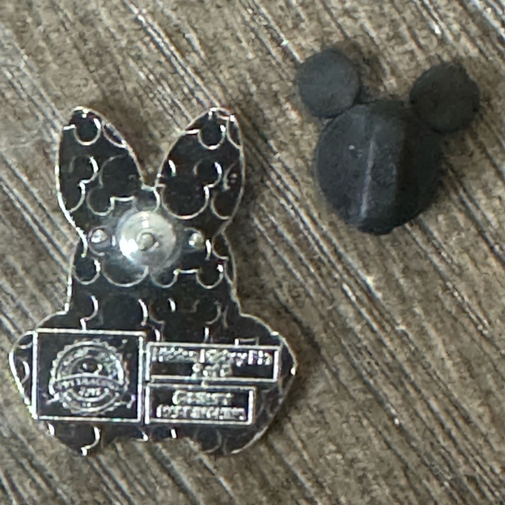 5/$25 Disney Bambi Thumper Big Feet Pin - Picture 2 of 2